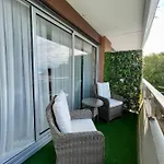 Confort Vue Et Parking Prive